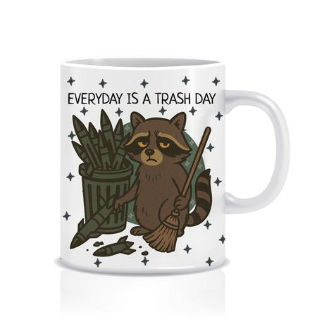 Чашка «Everyday is a trash day»
