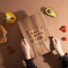 Дошка для нарізки «Baked with love» придбати в інтернет-магазині Супер Пуперс