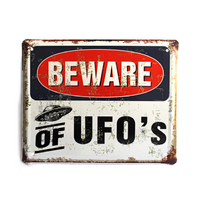 Металева табличка «Beware of UFOs!»