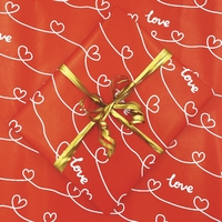 Упаковка в подарочную бумагу «Love»