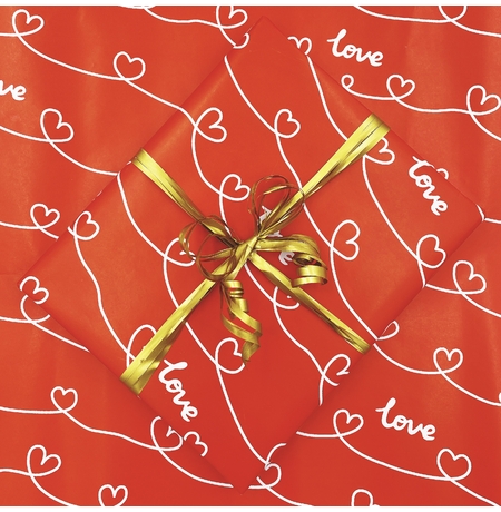 Упаковка в подарочную бумагу «Love»