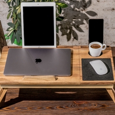 Дерев'яна підставка для девайсів «Laptop iDesk» придбати в інтернет-магазині Супер Пуперс