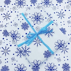 Упаковка в подарочную бумагу «Снежинки» купить в интернет-магазине Супер Пуперс