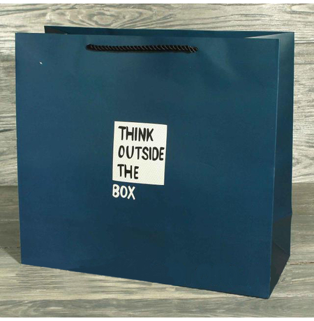 Подарочный пакет «Think outside the box» 35,5x32x14 см
