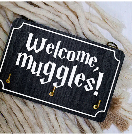 Вешалка-ключница «Welcome, maggles!»
