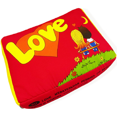Подушка "Love is", червоний придбати в інтернет-магазині Супер Пуперс