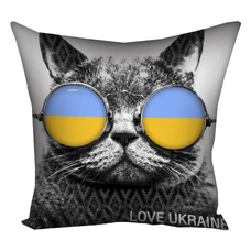 Подушка «Love Ukraine» придбати в інтернет-магазині Супер Пуперс