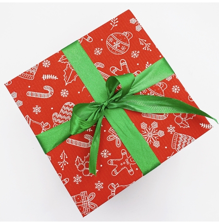 Подарочная коробка «Новогодние узоры», красная 18х18х12 см