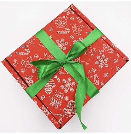 Подарункова коробка «Новорічні візерунки», червона 21х20,5х10,5 см