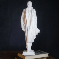 Белая гипсовая статуэтка Степана Бандеры купить в интернет-магазине Супер Пуперс