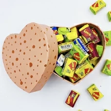 Ассорти жвачек Love is в коробочке «Heart», персиковая купить в интернет-магазине Супер Пуперс