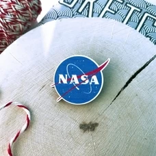 Значок «NASA» придбати в інтернет-магазині Супер Пуперс