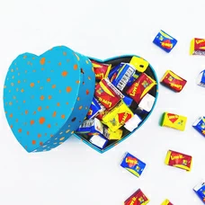 Ассорти жвачек Love is в коробочке «Heart», бирюзовая купить в интернет-магазине Супер Пуперс