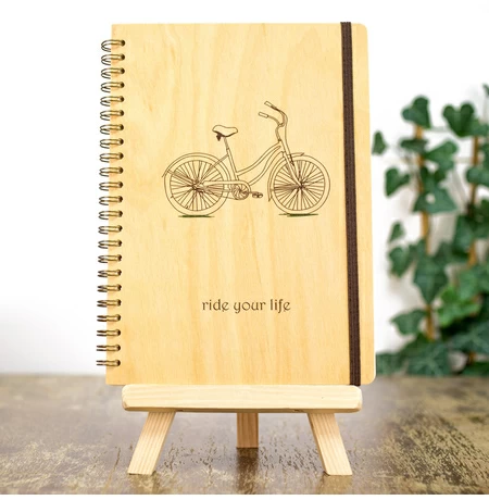 Авторский блокнот из дерева «Ride your life»