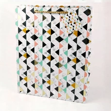 Подарочный пакет (зигзаги) 23x18x10 см купить в интернет-магазине Супер Пуперс