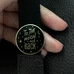 Значок «To the moon and back»
