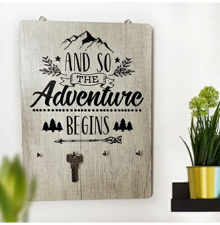 Вешалка-ключница «And so the adventure begins»