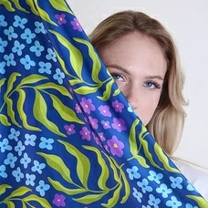 Платок «Blue and lilac flowers» купить в интернет-магазине Супер Пуперс
