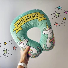 Подушка під шию «Sweet dreams» придбати в інтернет-магазині Супер Пуперс