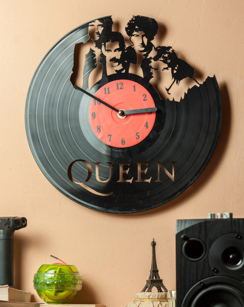 Часы из виниловой пластинки Queen