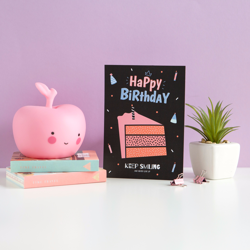 Открытка "Happy Birthday. Keep smiling", стильная открытка, открытка на день рождения