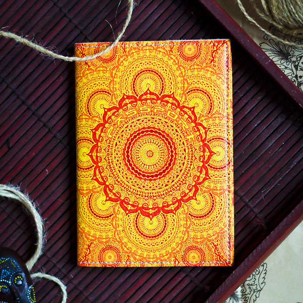Jбложка на паспорт "Солнечная чакра", обложка на паспорт из кожи, обложка на паспорт мандала, индийский мотив
